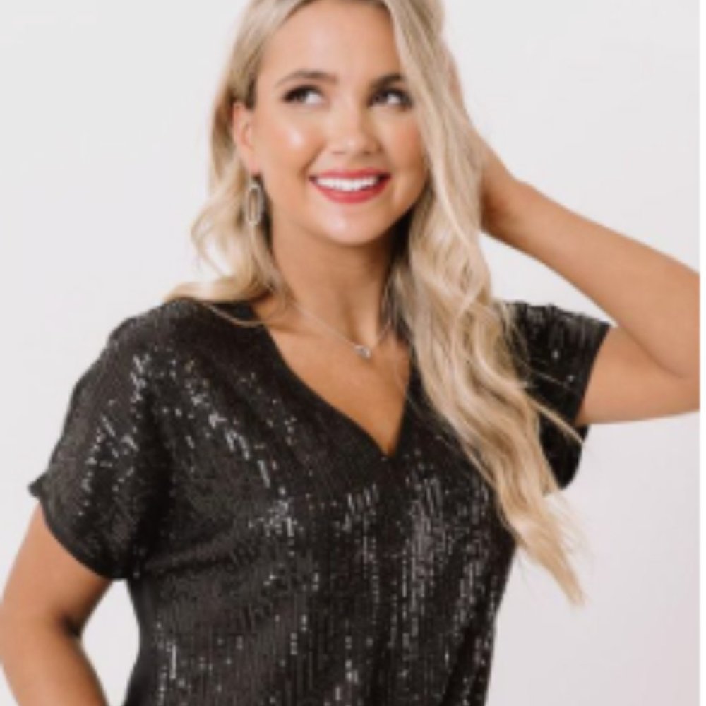 DKNY BLACK SILK SEQUIN SHORT SLEEVE TOP SIZE S